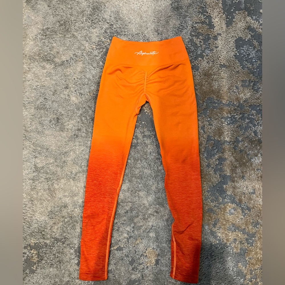 Alphalete ombré leggings